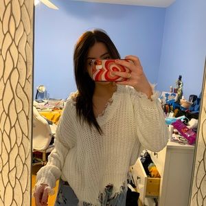 CROPPED WHITE SWEATER